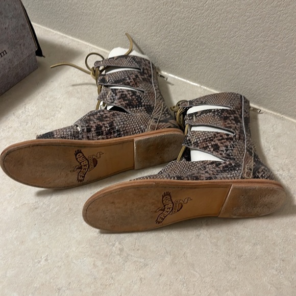 Freebird Caesar - EUC - Picture 6 of 8